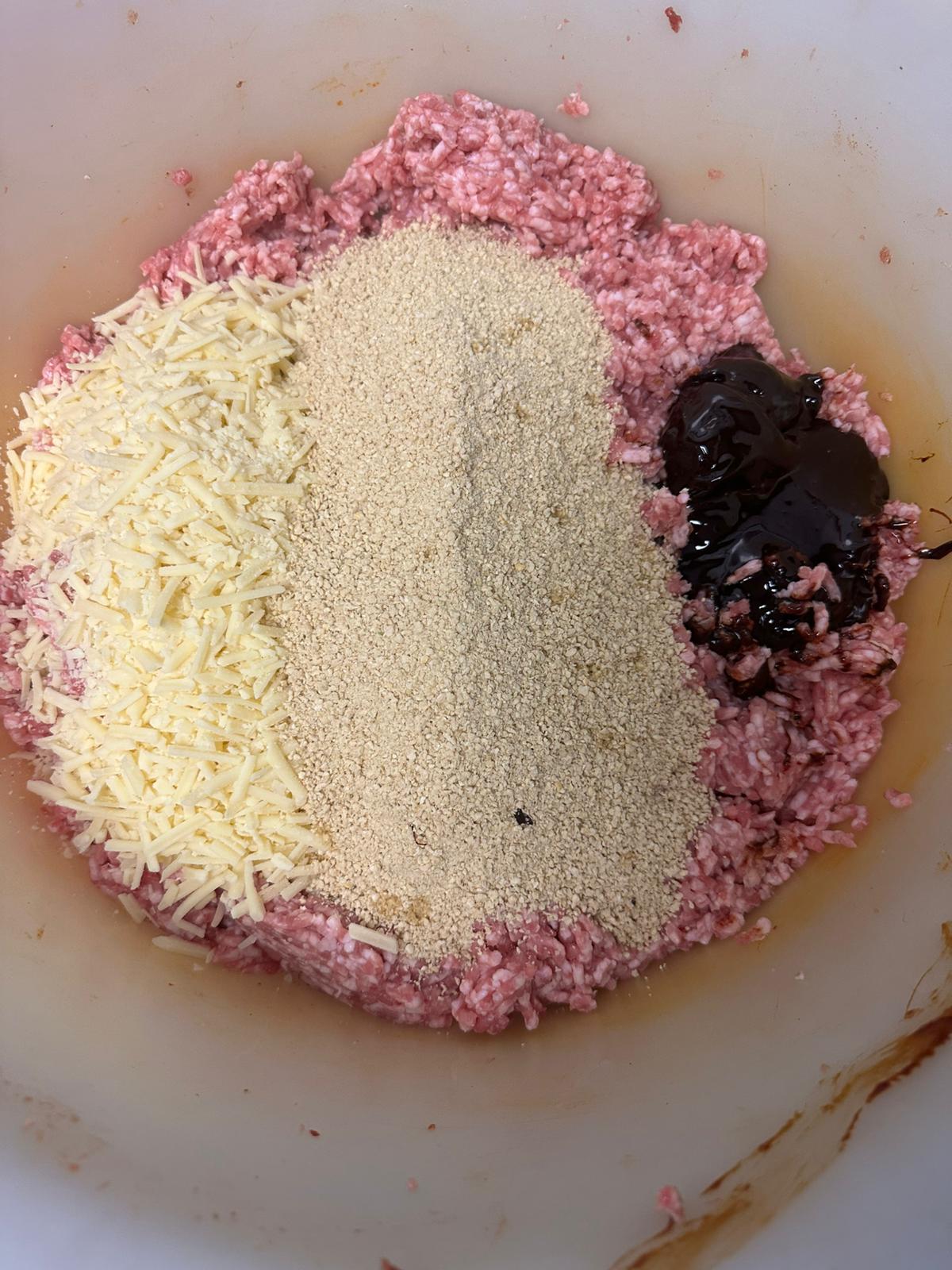 Pork, Cheese & Marmite Sausage - Net Weight 700g